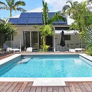 Byron Palms & - Adults Only Bed & Breakfast Byron Bay
